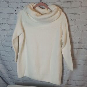 ‎Anthology White Turtleneck Sweater